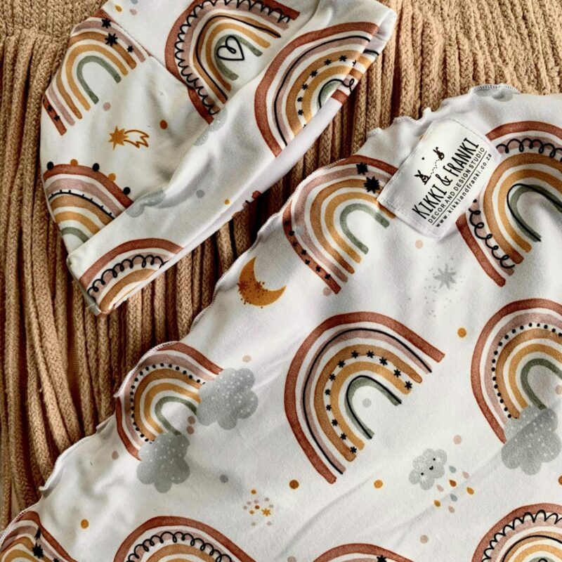 Rusty Dusty Rainbows – swaddle and beanie set